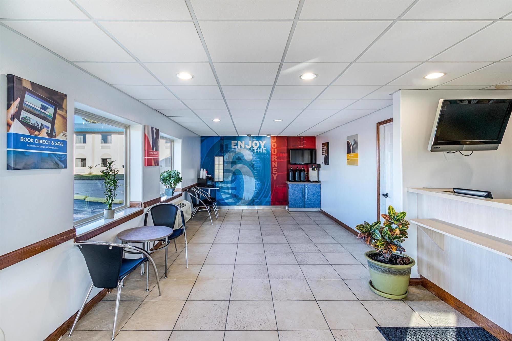Motel 6-Urbana, Il Champaign Zewnętrze zdjęcie